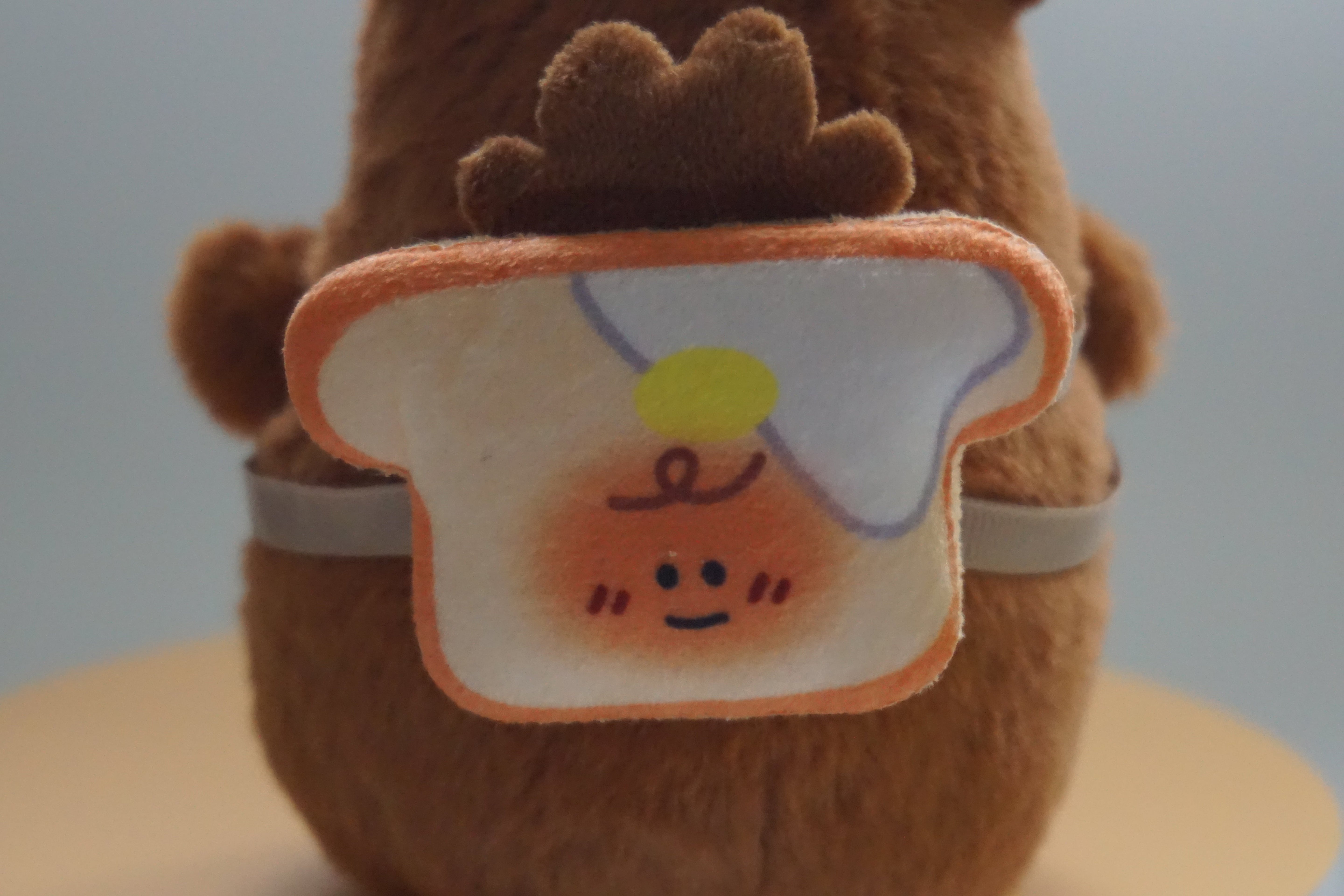 Capy Buddy – Capybara Plüsch-Anhänger für Tasche & Rucksack